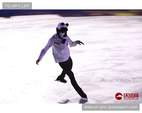 冰场魅影：门将鬼脸大法吓退前锋的秘密武器